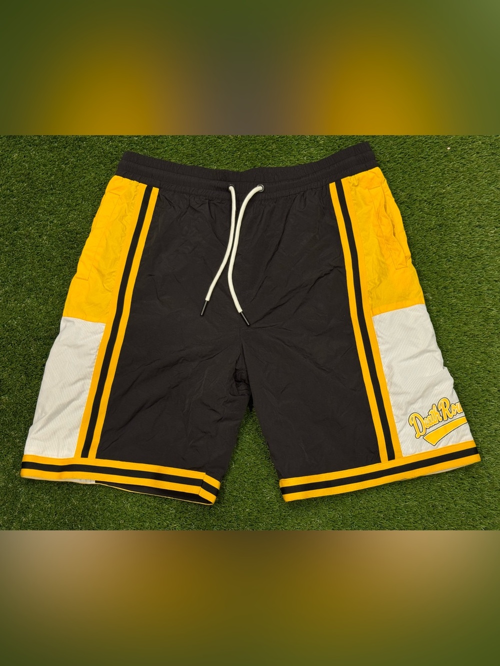 Death Row Records Black Yellow‎ Shorts NWT Men's Size Large New Hip Hop Rapper